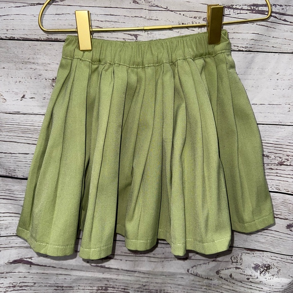 Sage Green Pleated Skirt Size 6-7